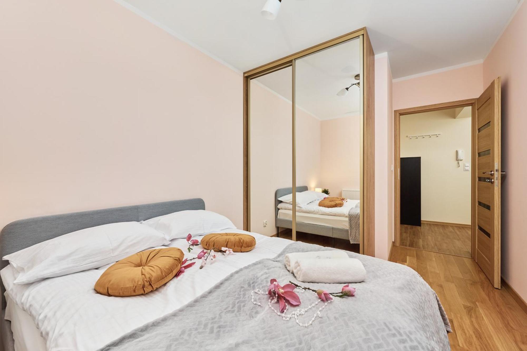 Wroclaw Rose Apartments By Noclegi Renters المظهر الخارجي الصورة